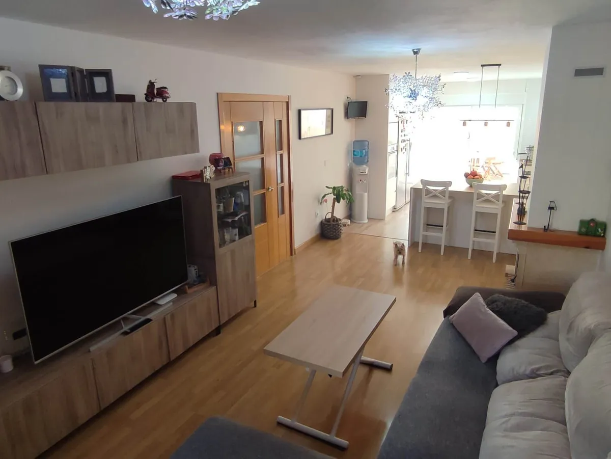 b9df50a6-e2c4-4ca8-adc4-57304c58d523