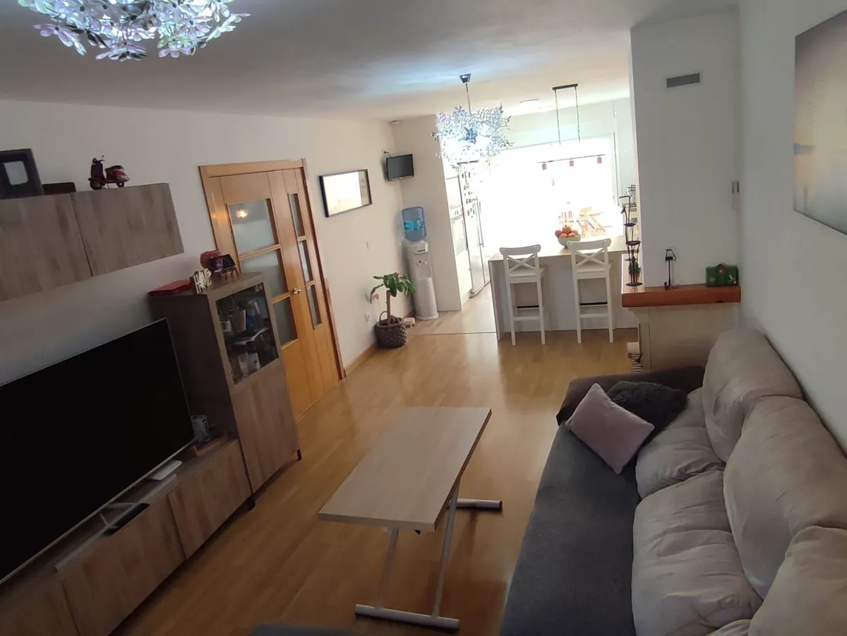 cd2ba7f5-ba31-42b4-9046-3b4872871a4c