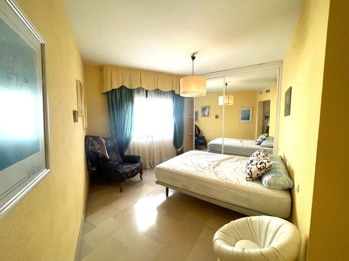 267d794d-d04a-424d-b3b8-58bf825c5331