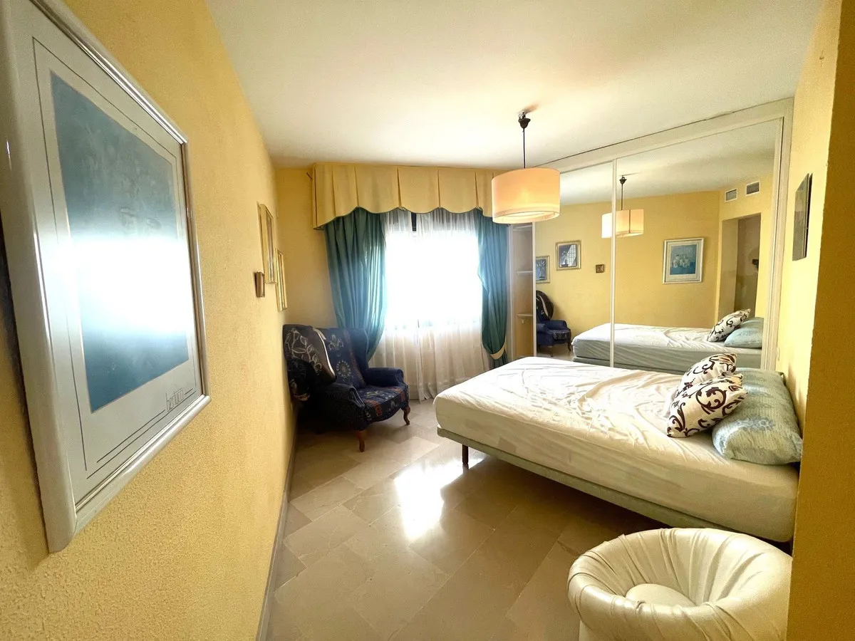 27a30d48-77be-4d7c-9827-f95f6a86037d