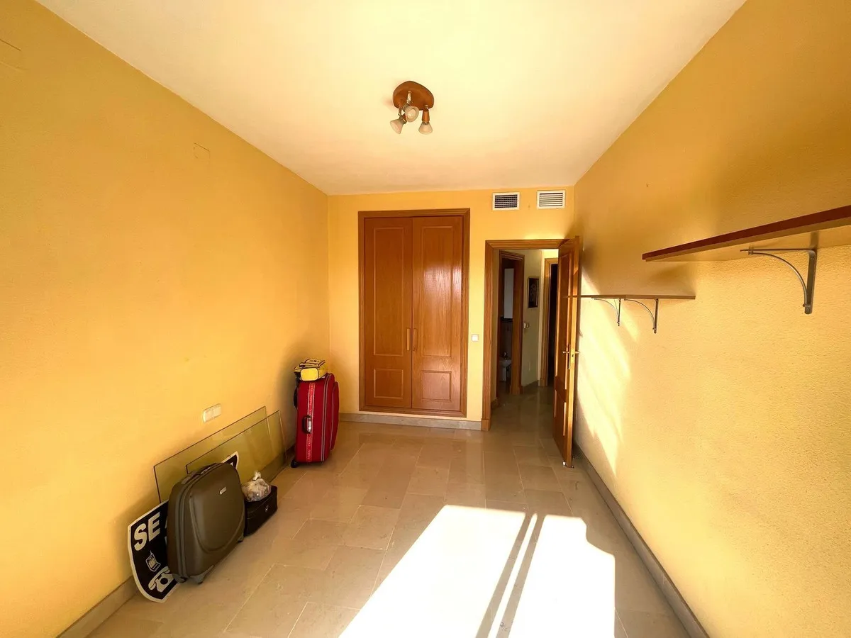 fe879c49-1a3e-41a7-a06d-9eb34dd31758