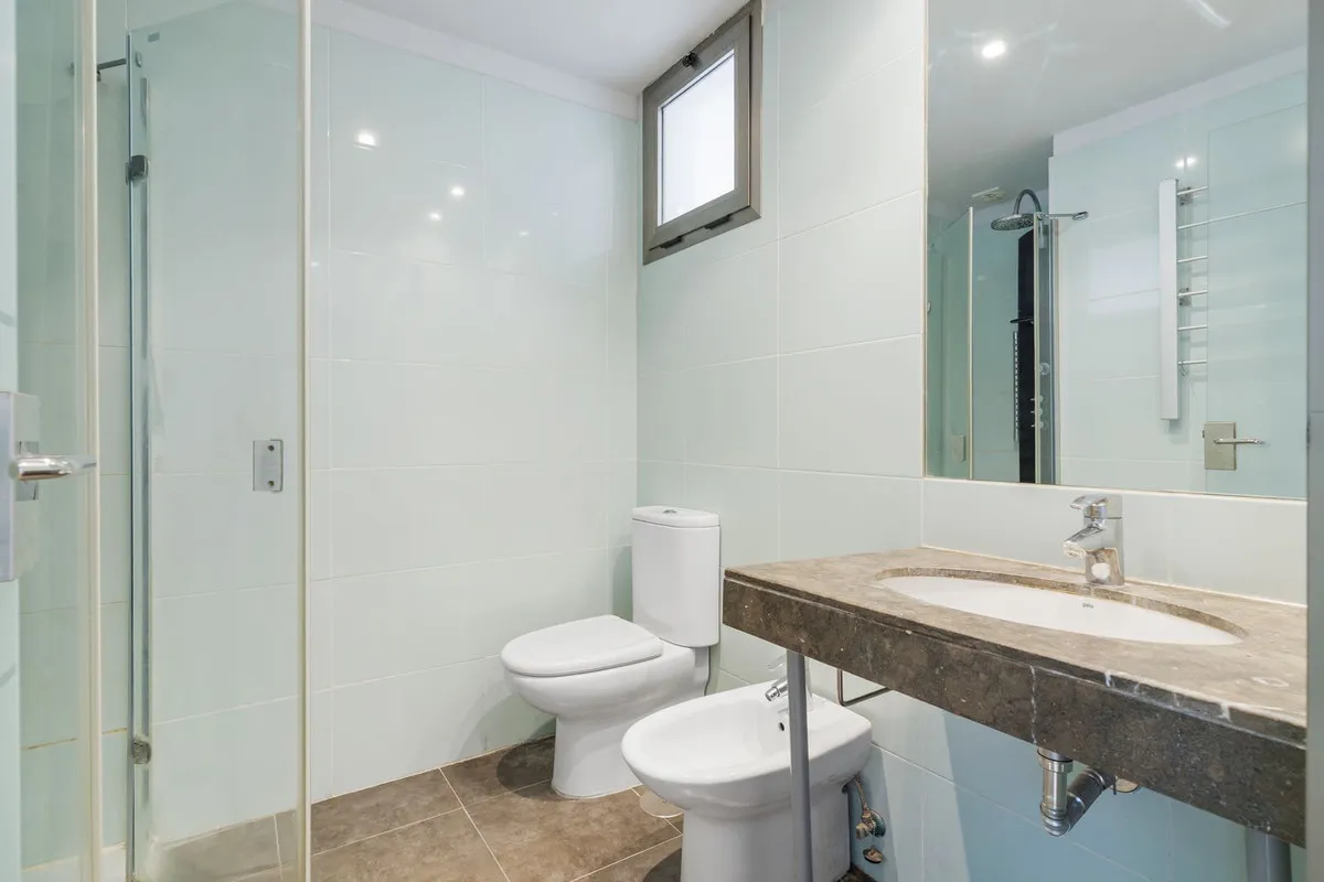 4287d25b-284f-4af0-9d66-65a07d3a5807