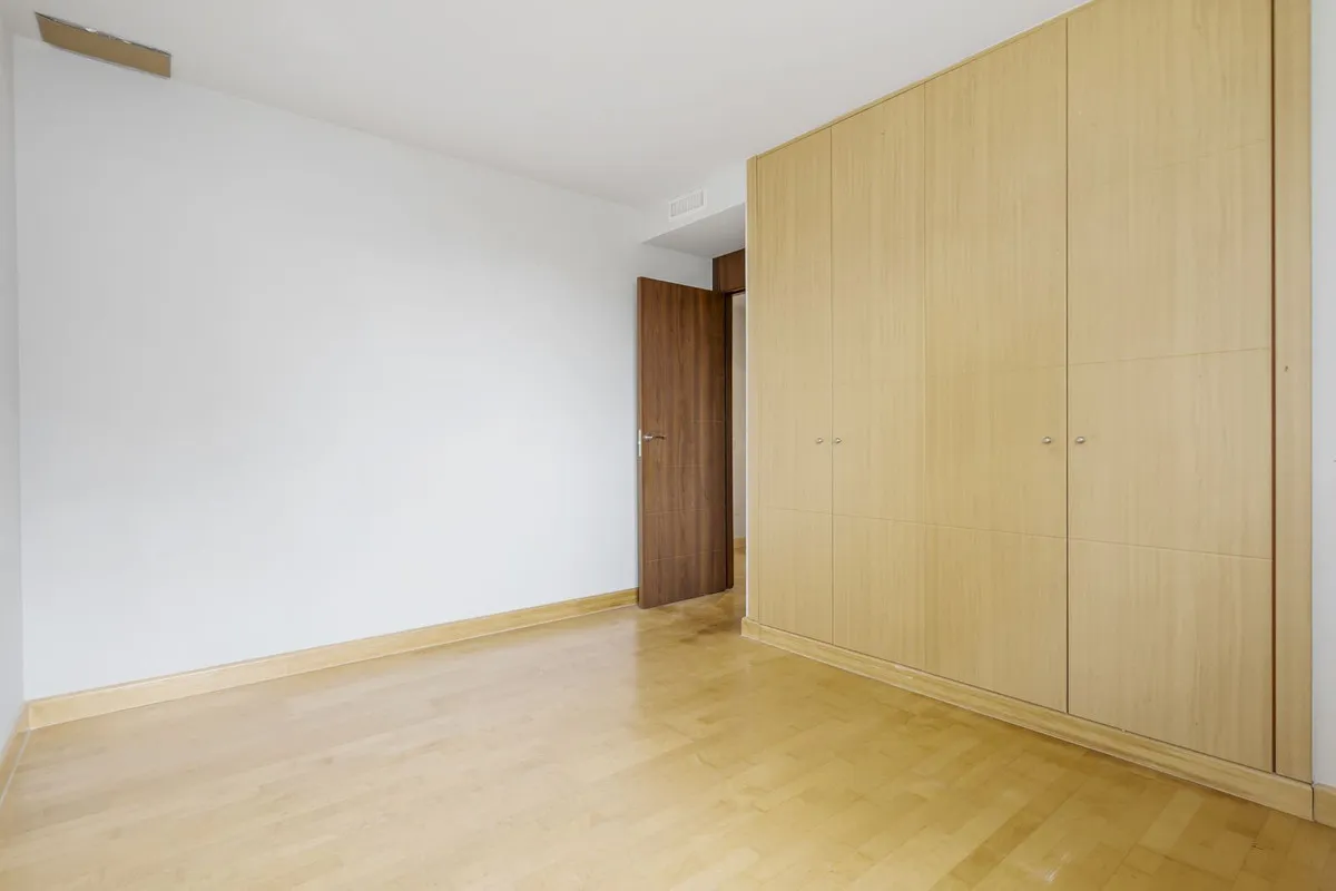 95e1074b-1aff-4cca-b4f8-70f85234e9b9