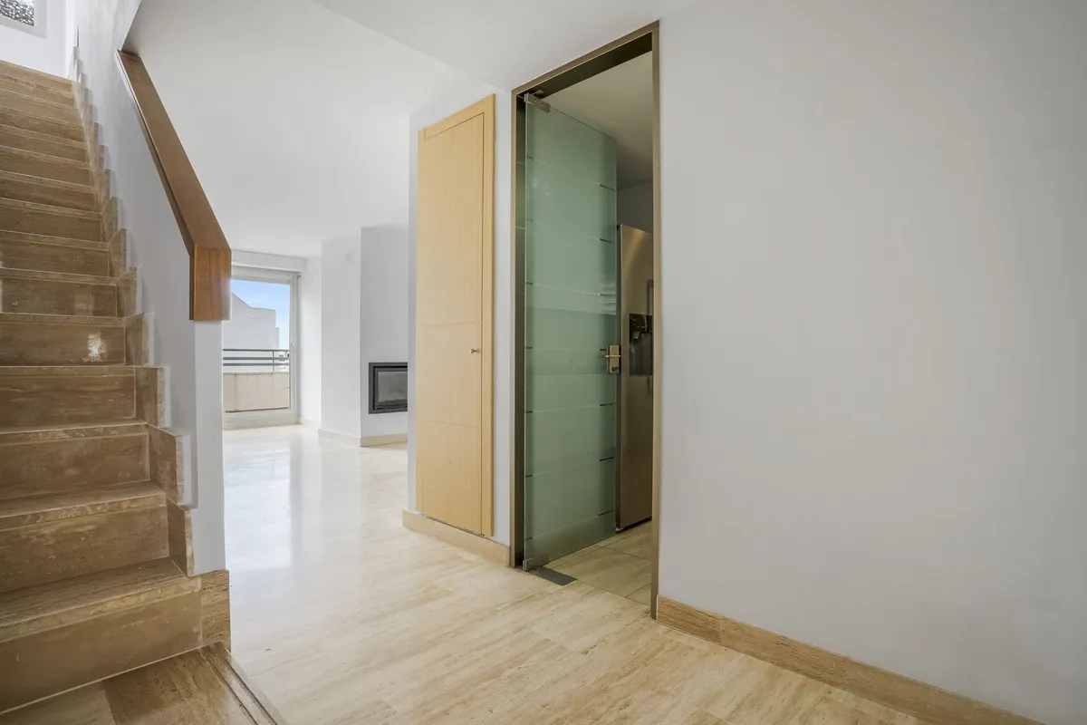 a8e700a2-37ee-4fe5-a23b-1cf111dfec46