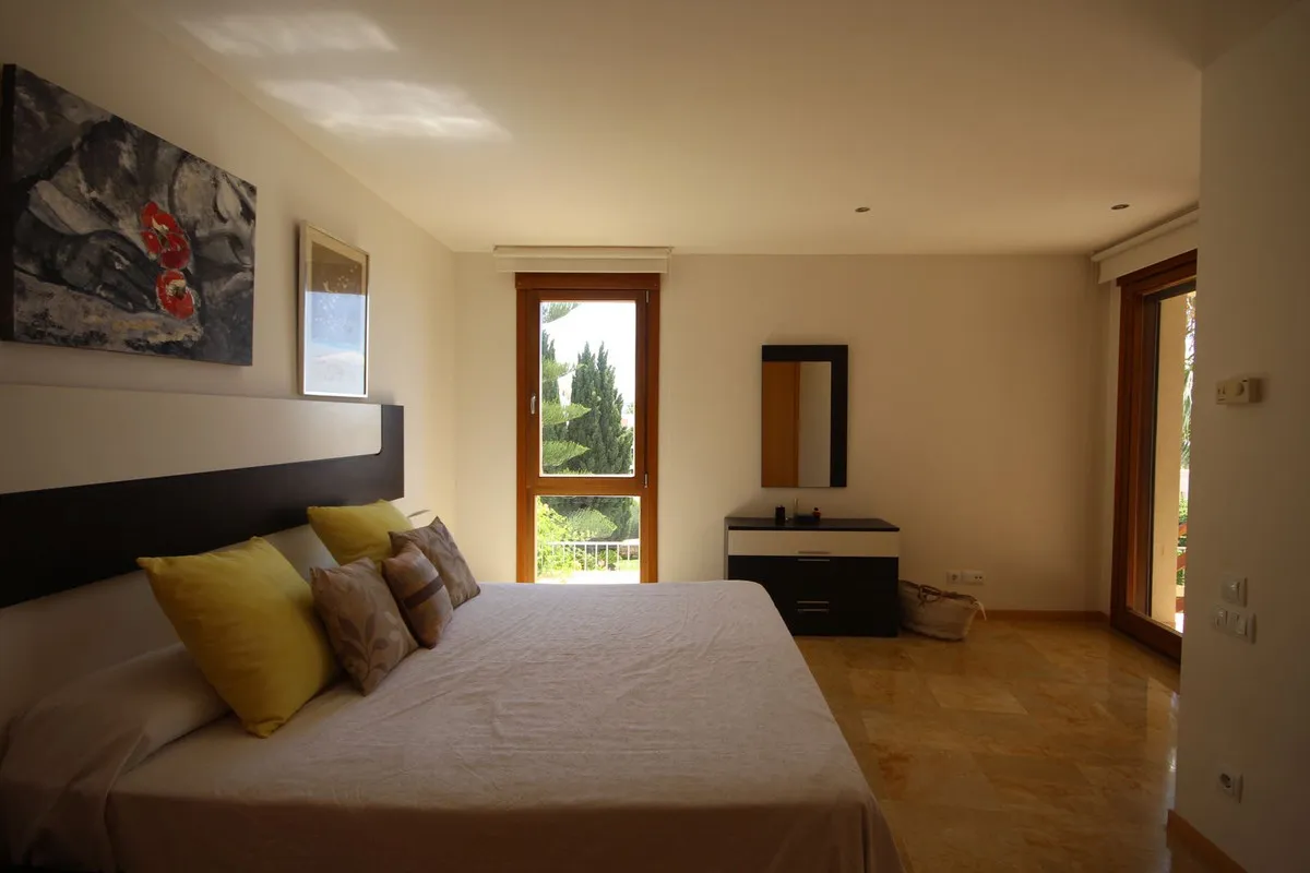 b2648bd5-fe05-430a-b4c5-7552acd7bd6f