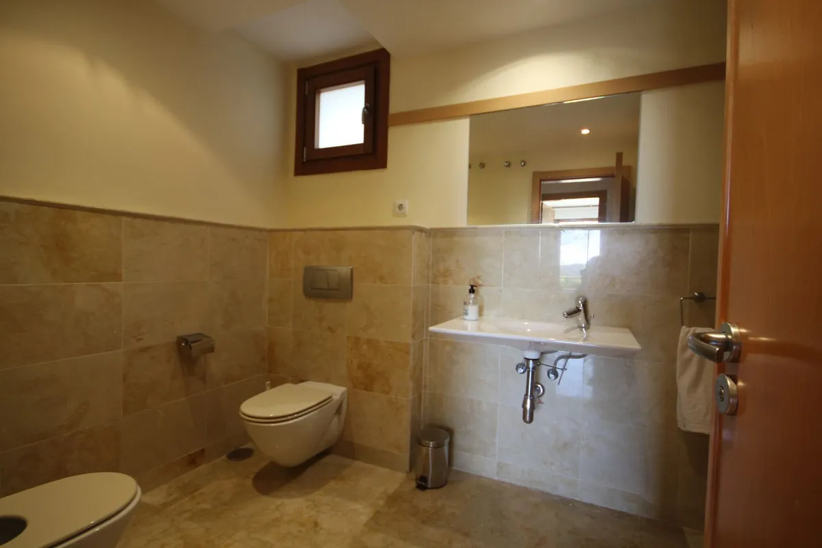 ca32aeba-e902-42fa-ac2f-286d7bc96041