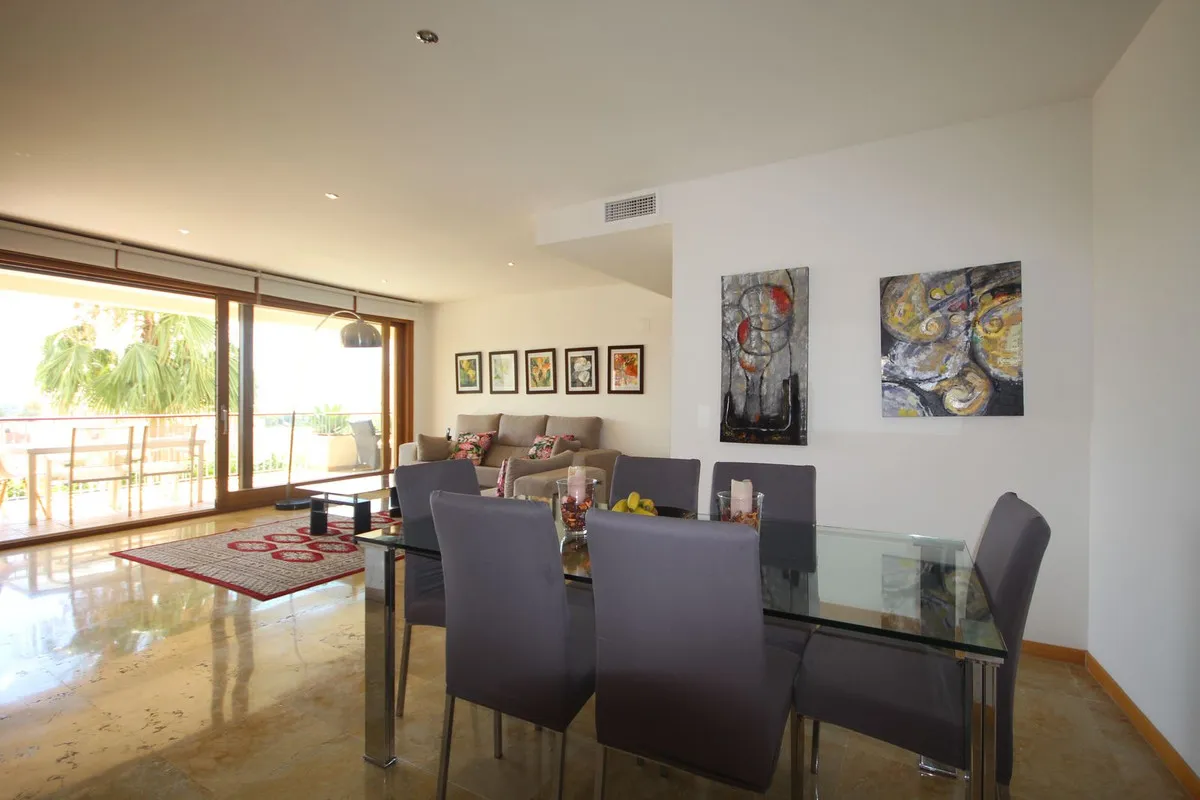 f8db141b-ca6b-436c-a526-1d6d5b89be8a