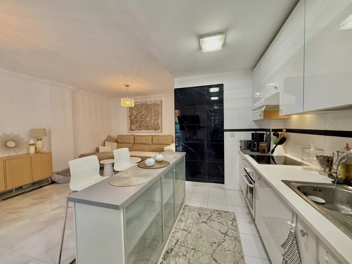 8618d57c-5652-4d4e-9f0e-57af867c2337