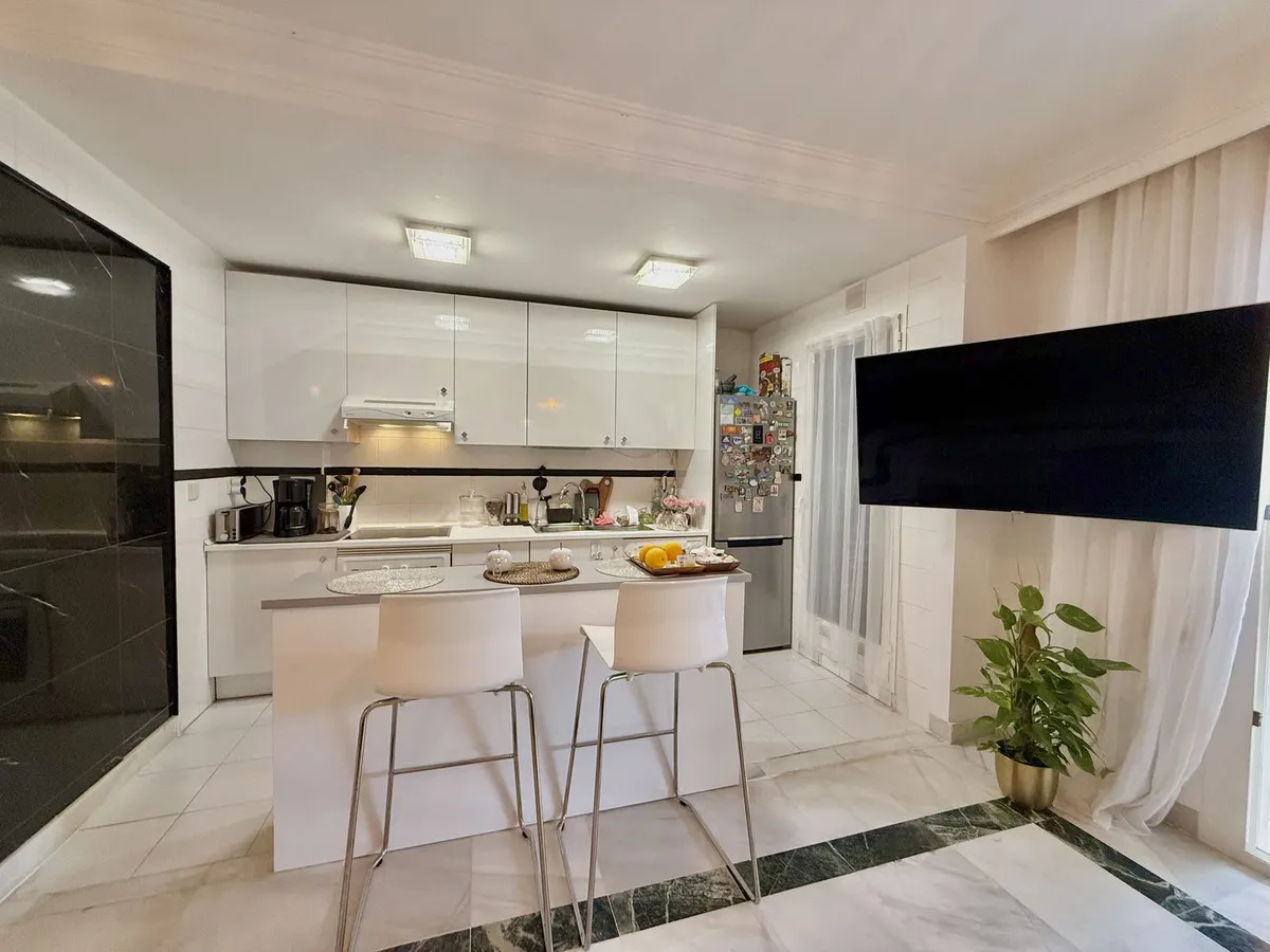 f68f8e53-a2a7-40ee-b0cb-08bb8ed6ae1e