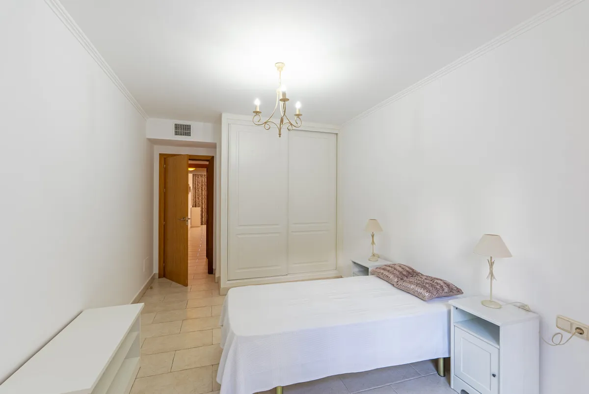 0f15444b-af72-4108-8a3a-f04ae30d0cc0