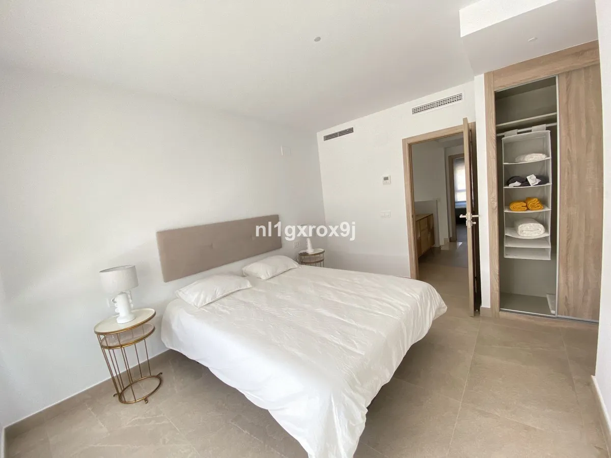 6ce0703a-720b-4188-a192-5441268e72f9