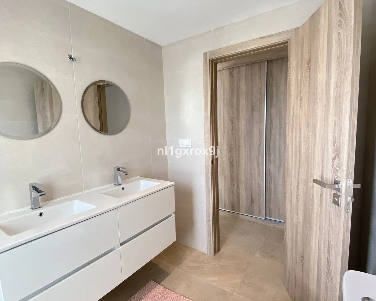 c05e04a5-fbb7-436b-8409-8818fbc3e317