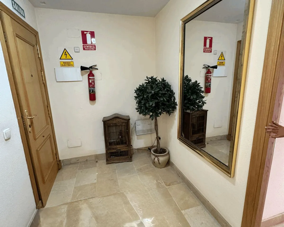 f4e424fa-b1ba-4a8a-ad07-7e692a9b7a7a