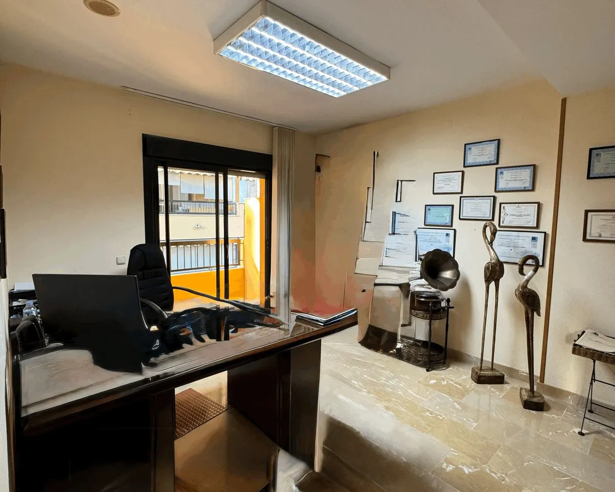 f4ee2239-bfdf-40f0-b8fb-fb4688eacfa7