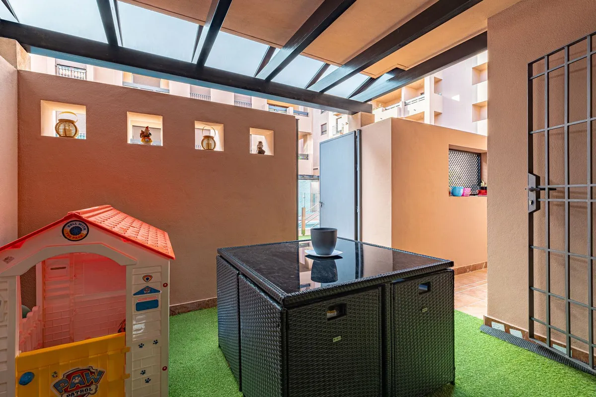 a53015f4-7b32-4a12-90c2-e6073415e506