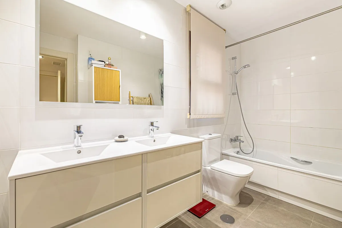 b0652c56-7401-4b12-8aaf-16a16d2270ce