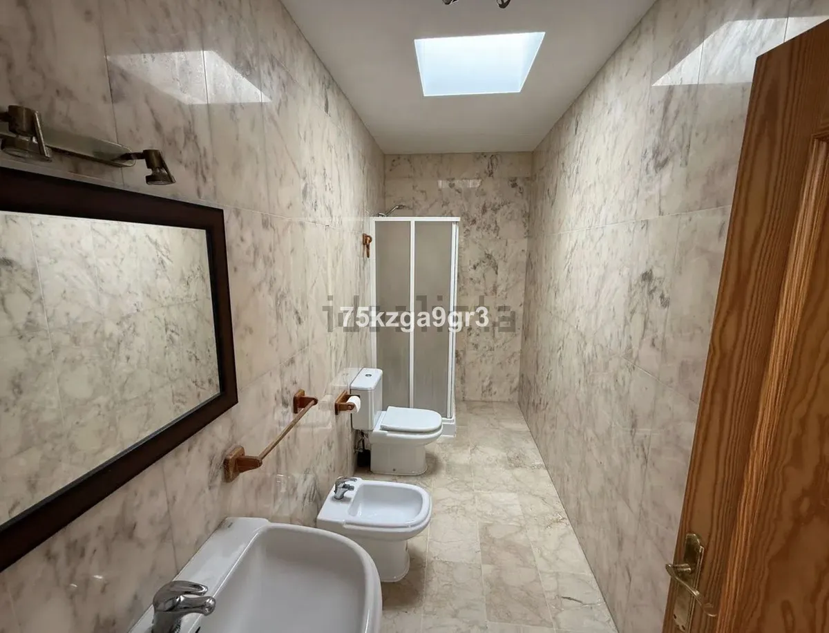 980ee424-ab3c-4c66-8840-08a558f68ef2