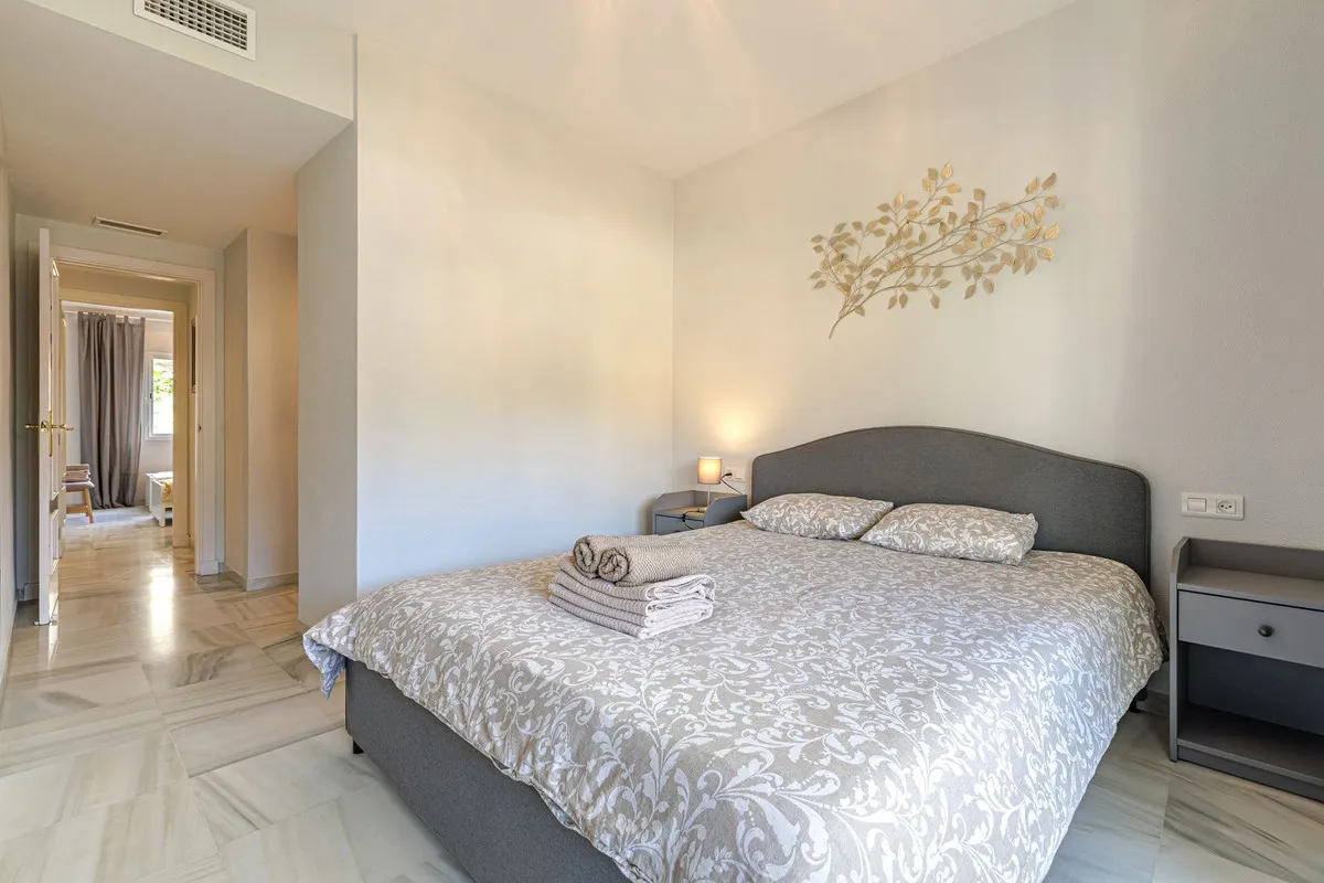 0eaad4df-d574-40a4-8a64-be12fae7d5ba