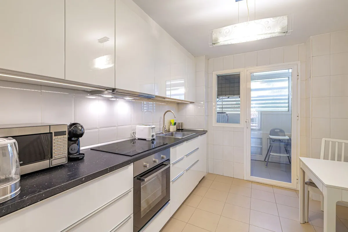 2c42e4ea-52d5-43b5-b680-3d66d2779901