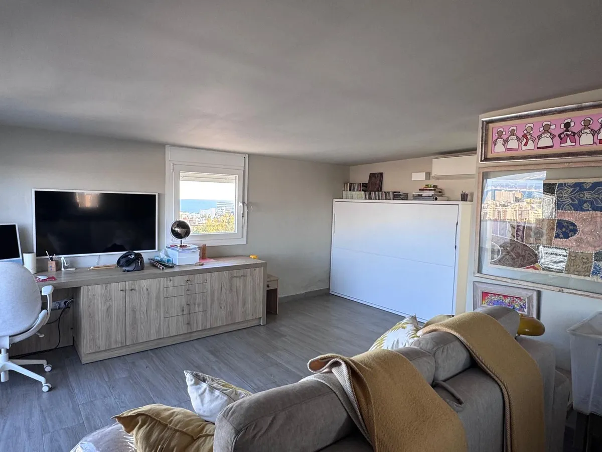 1efc6ef2-9a84-4501-9d8f-4dcd1b4c00e6