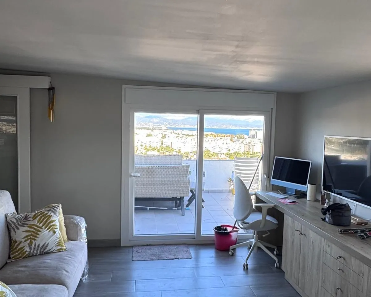 5a05736d-6aa6-465e-b64c-e4585c6bb024