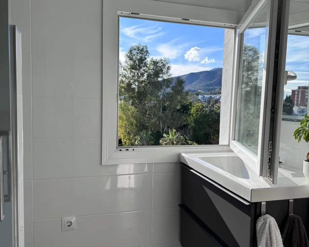 5c529ef2-2216-412b-9f21-da4607d7749a