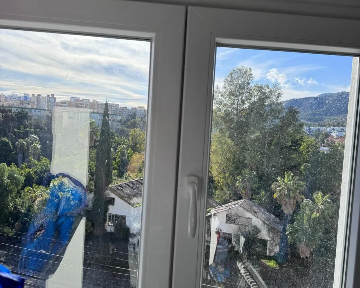 d3d3d682-f8c9-4502-9a4a-b72f114a6042