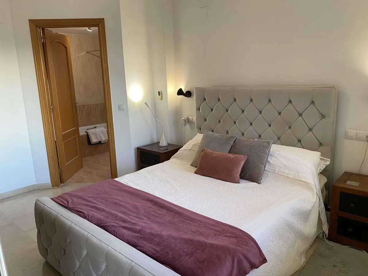 37e294f3-7c19-4d65-9d6b-646f227901f8