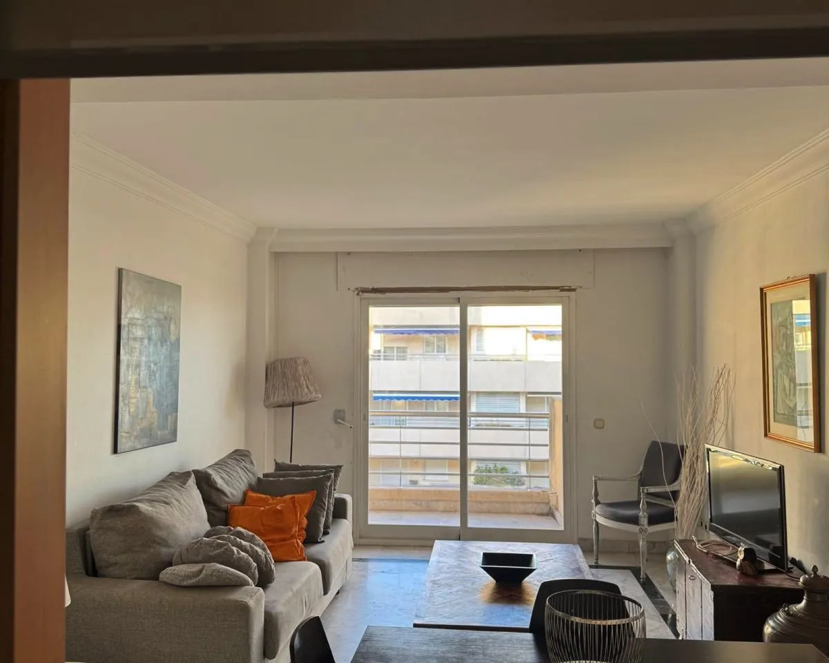 49082681-7dfb-44fb-ae1d-908035eb84dc