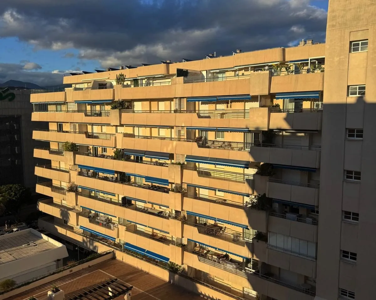 56d579aa-20f6-49ff-b3ae-d856918a1da7