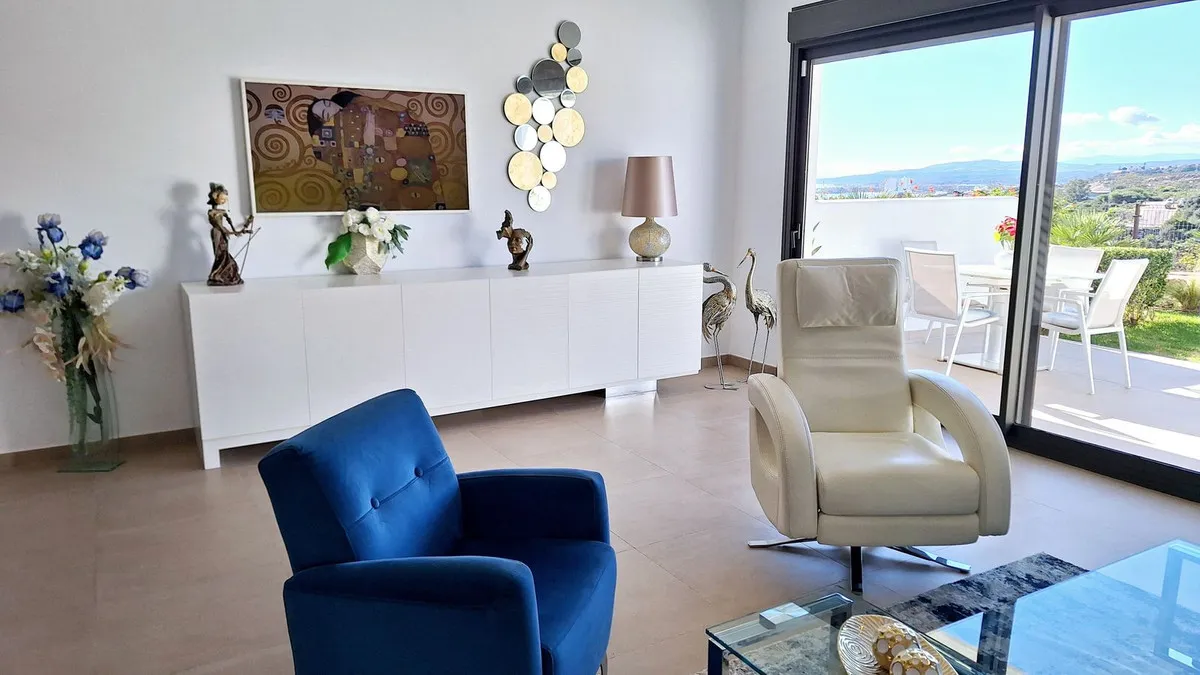 0a8b023b-4483-4e45-bacd-124e76089dc6