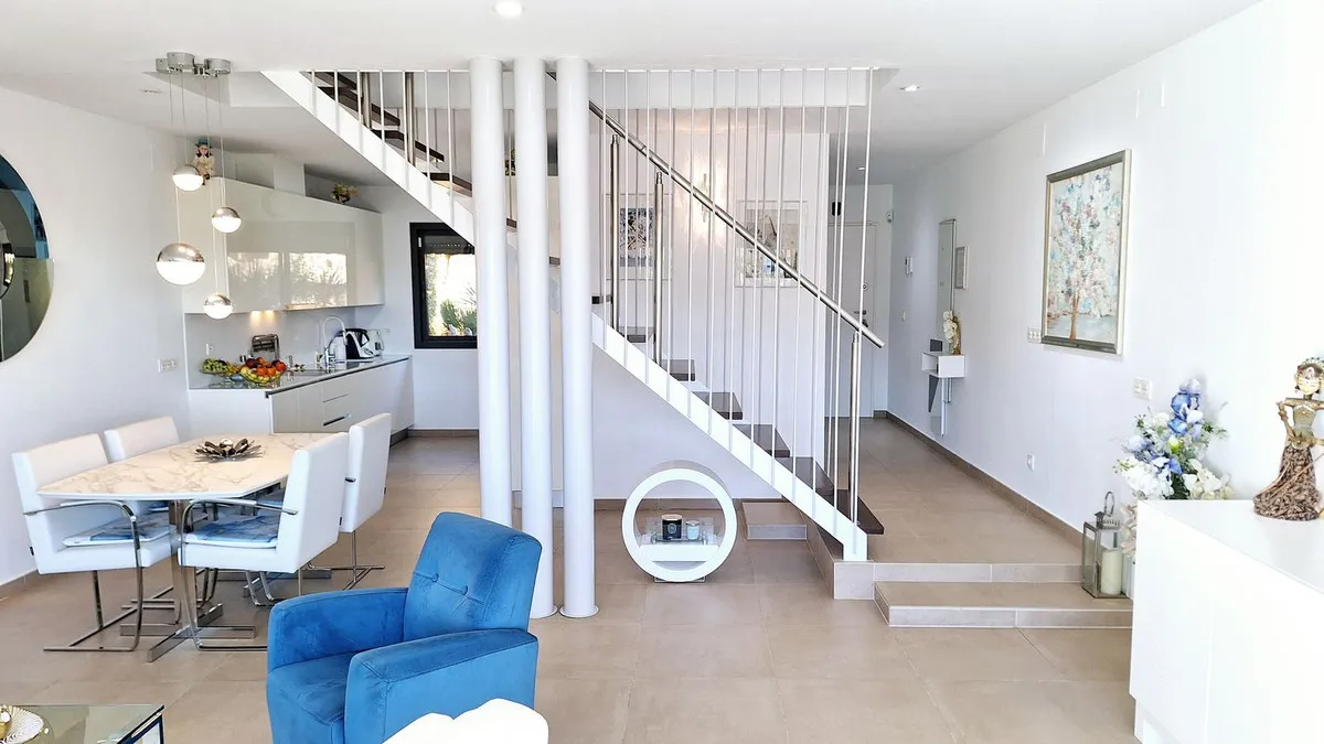 34803a53-e3a6-4c51-93ec-0efa9498db1c