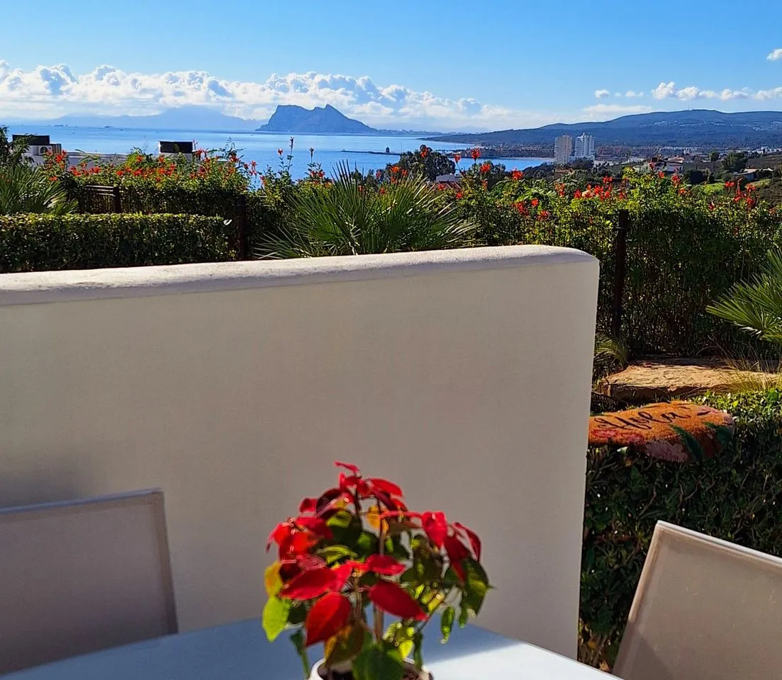 4d8f8ed6-6e7e-4246-bf6f-8fb0b8eb4345