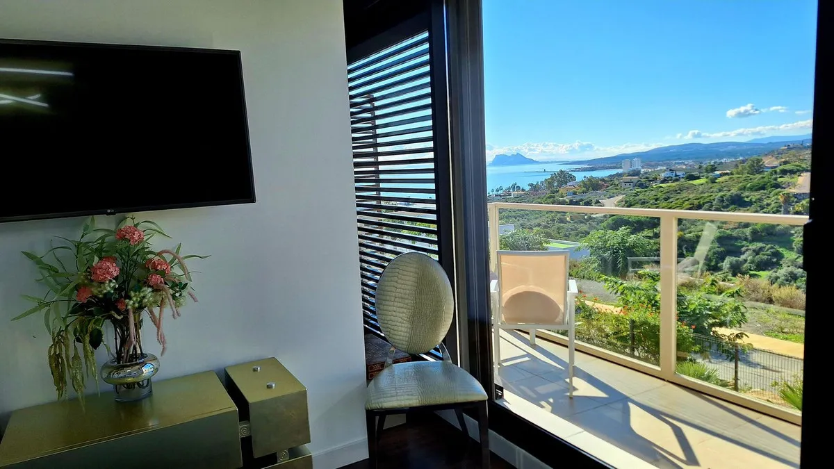 b0bb692c-4131-483d-9439-3d2ef2d7f2bc