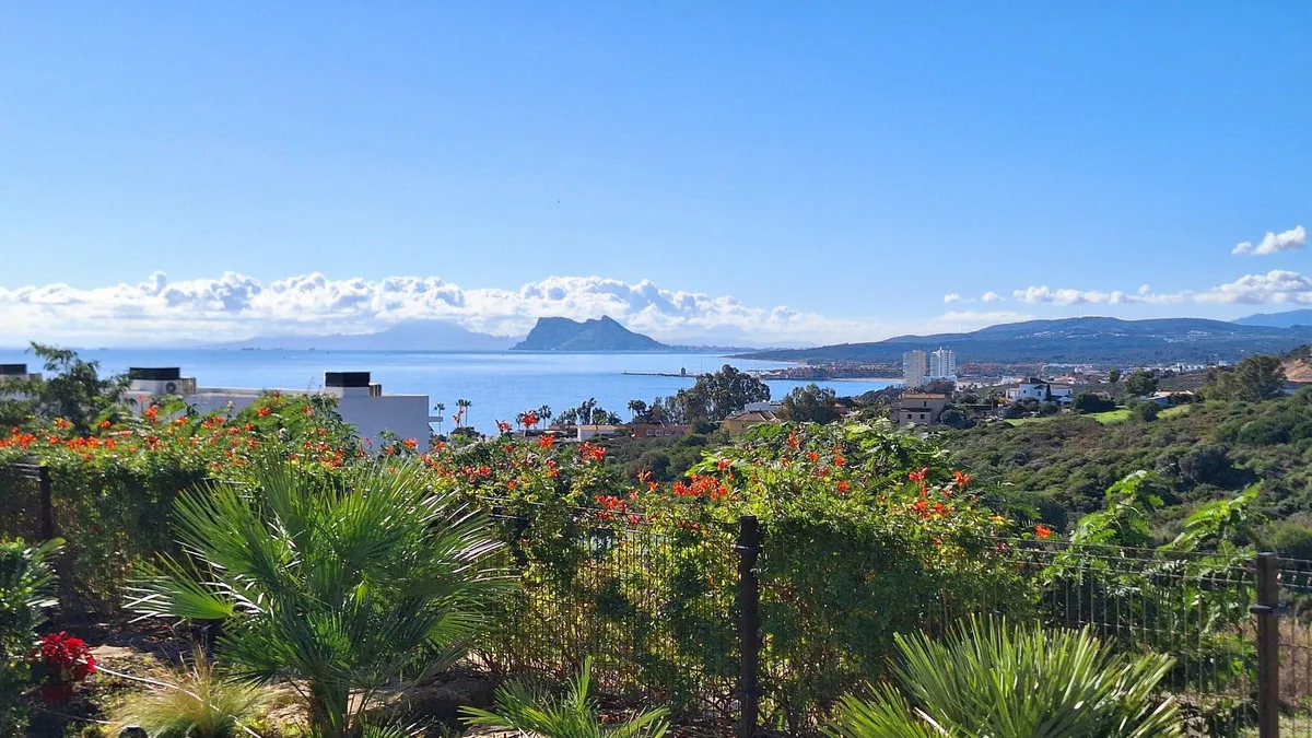 c40cbe39-b1a9-4371-b7d6-1a7c28b65d11