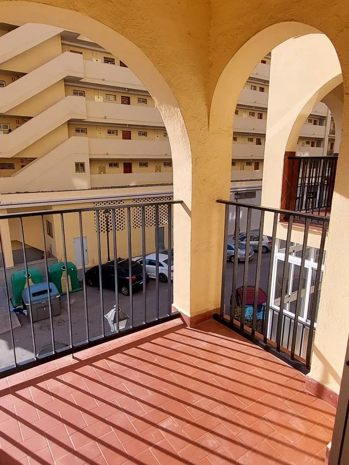 cb39c093-3e25-4c72-98f2-c07bf87e8bf5