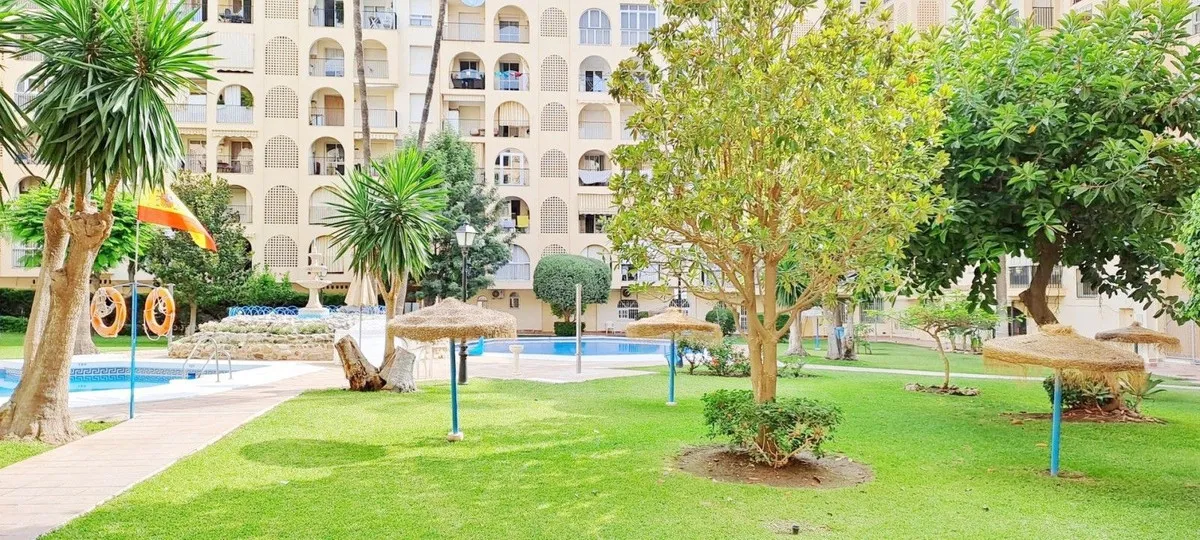 f1428853-8c45-4fb8-9fec-e37aa66713a2