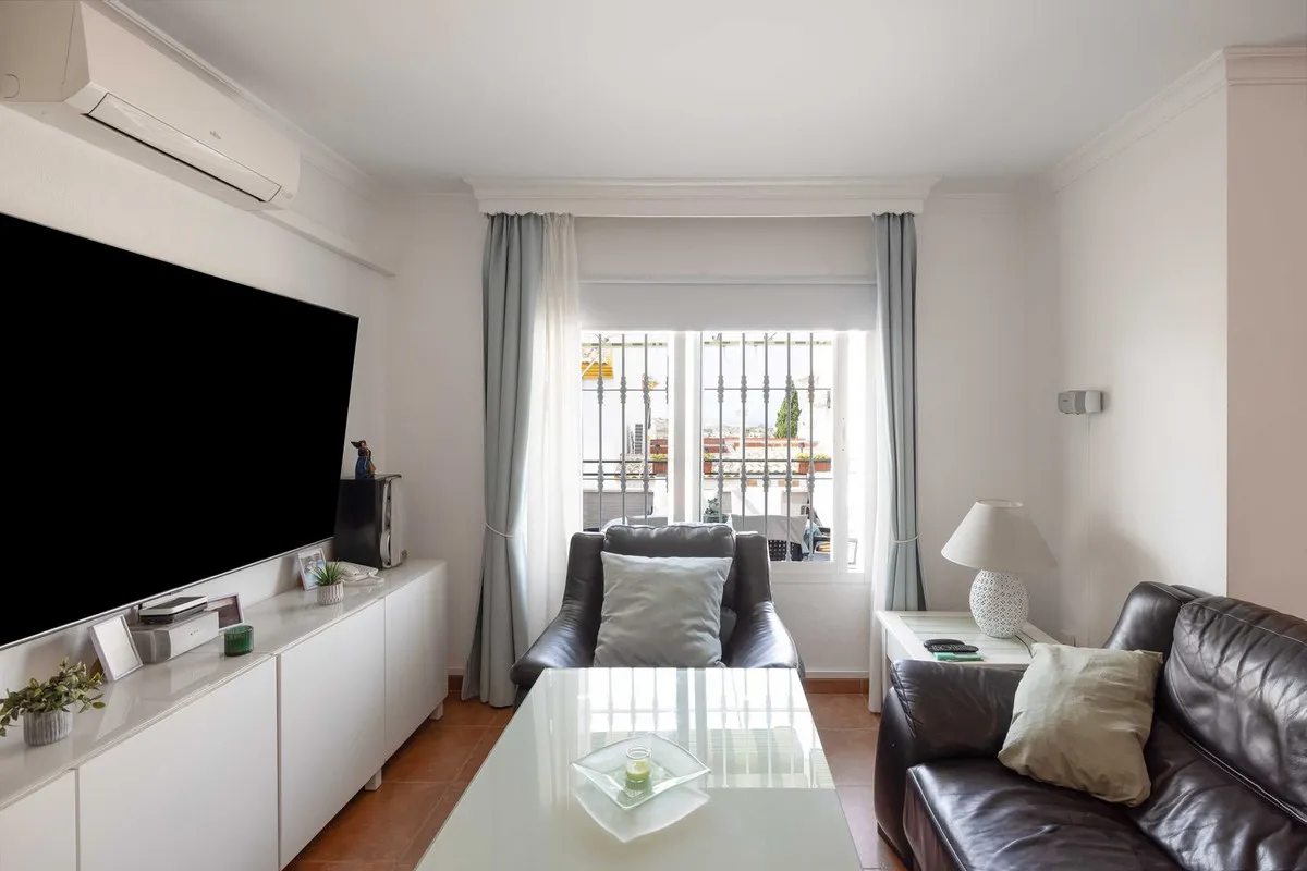 cfb9a6a2-daa0-4e9f-9405-f1c648ba5bb2