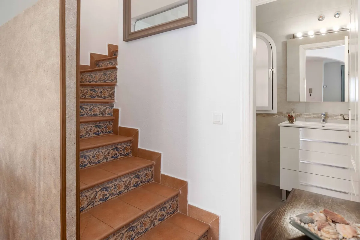 fa8342fe-5b17-4dd2-a14f-3443ba56eeec