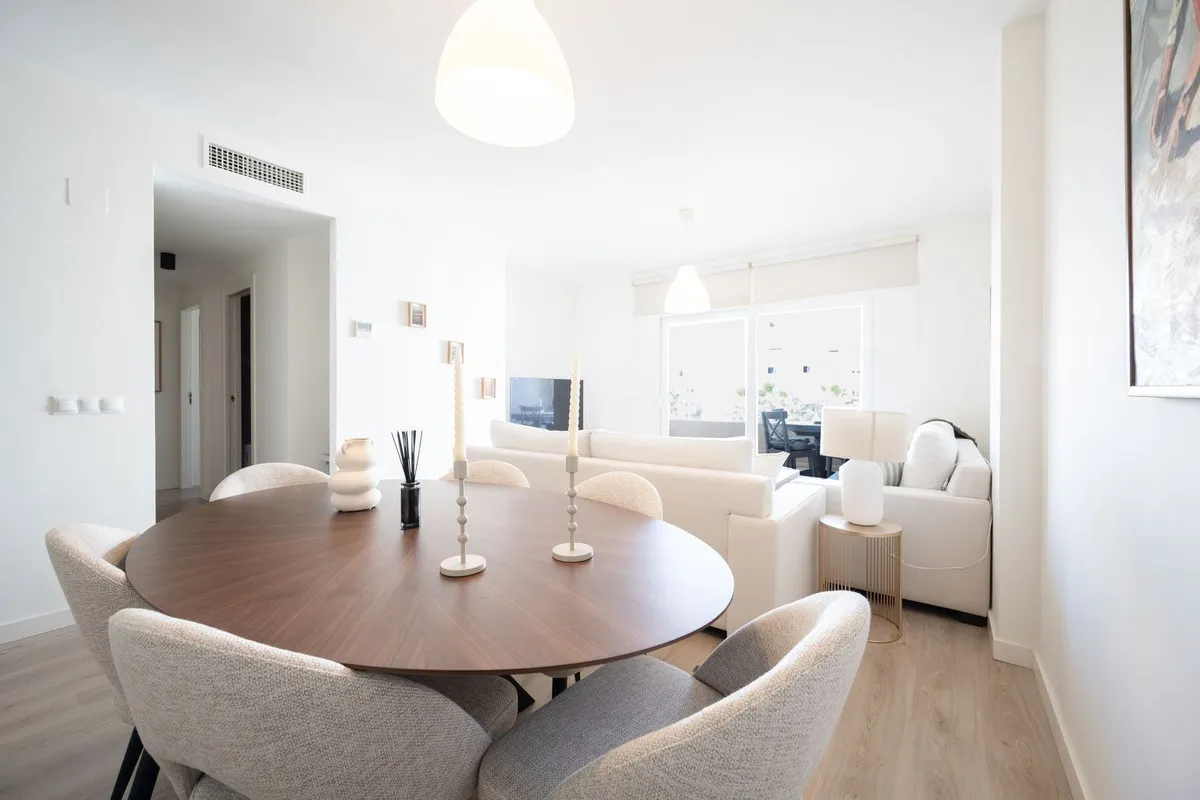 3e4f6e5a-b77f-4938-bbc0-2a8f85b40073