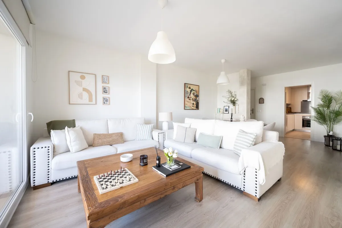 8e828bbd-73a8-4b07-b1a9-895a9e555fde