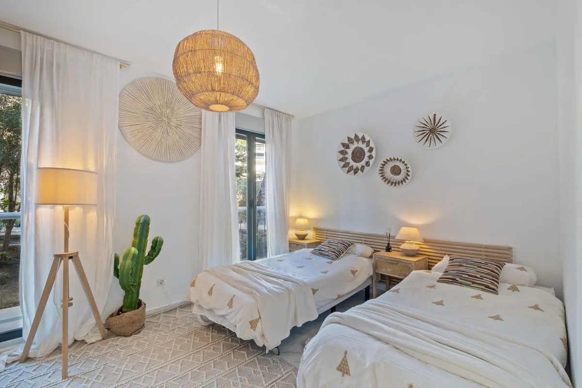 264c96b9-1933-41a3-8f7f-9e8c6277a413