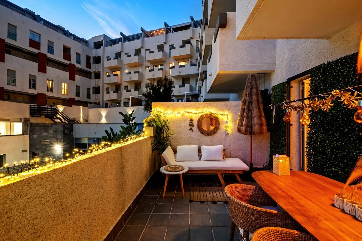 a9885806-72d4-4b03-b8f8-1f226dfba447