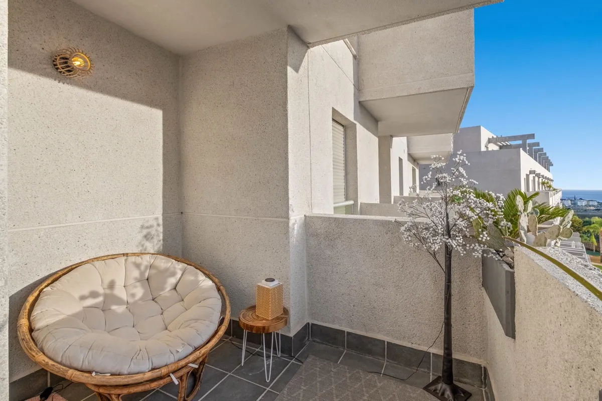 bbf8b5c9-80d9-45dd-a0fb-3879200f41c0