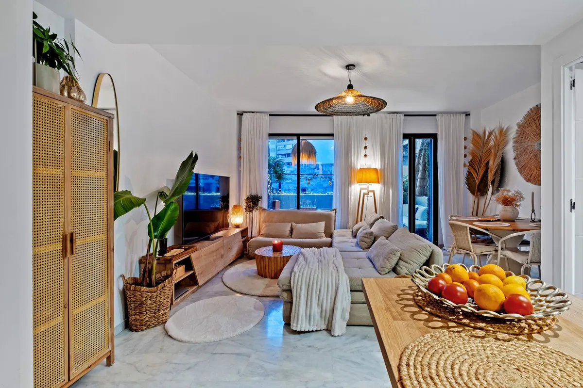 e0f415cc-9bac-4393-86b3-0193c3644120