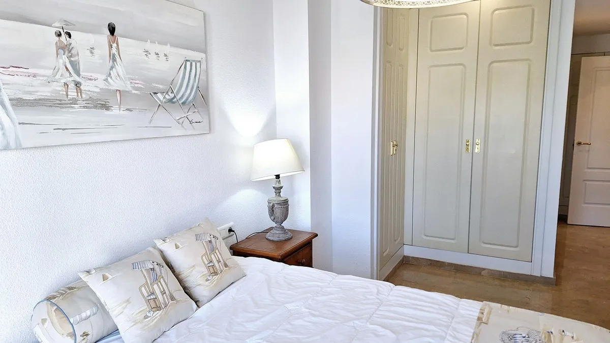 1c48e3e3-6920-425c-bc4f-5b9a430af62b