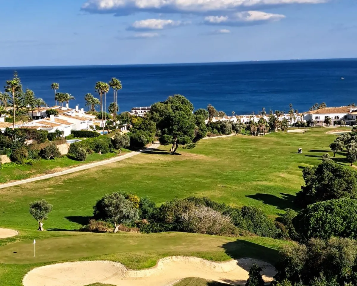 f4cc61b6-5356-4264-a9a2-41126dd745ce