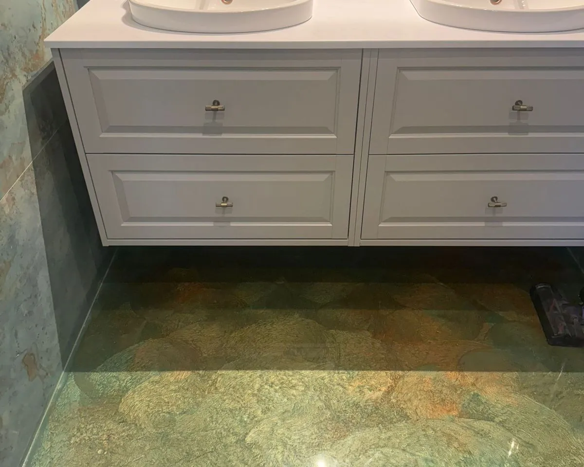 b372c824-f2ab-4cdf-bbe5-25177ad4002f