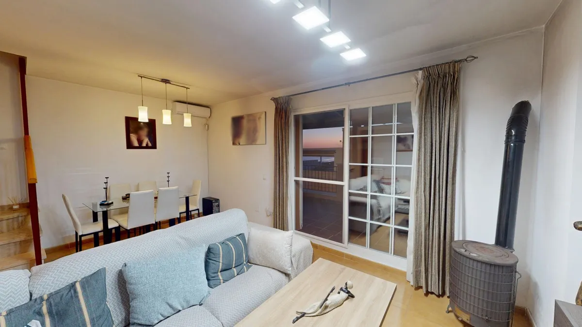 e131b7e5-12b7-4196-b9f2-3b1385a17d65