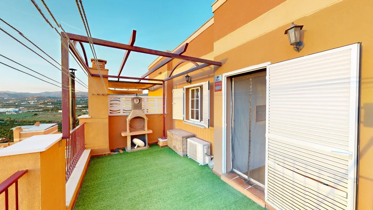 e8852aba-65c9-41c5-bb07-2fe31884b308